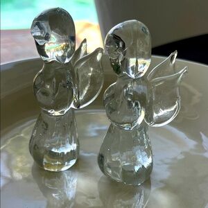 Vintage Two's Company clear glass hand blown 4" angel figurines set of two